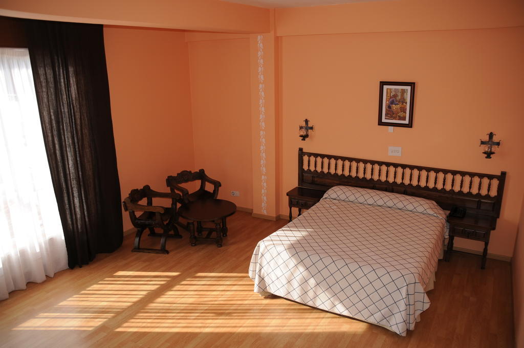 Hotel Eumesa Puentedeume Room photo